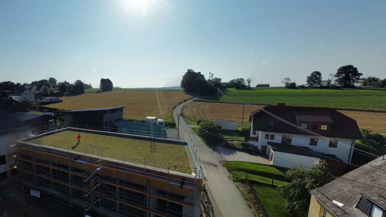 Erstes Detention Roof nach dem Purple Roof Konzept in Deutschland